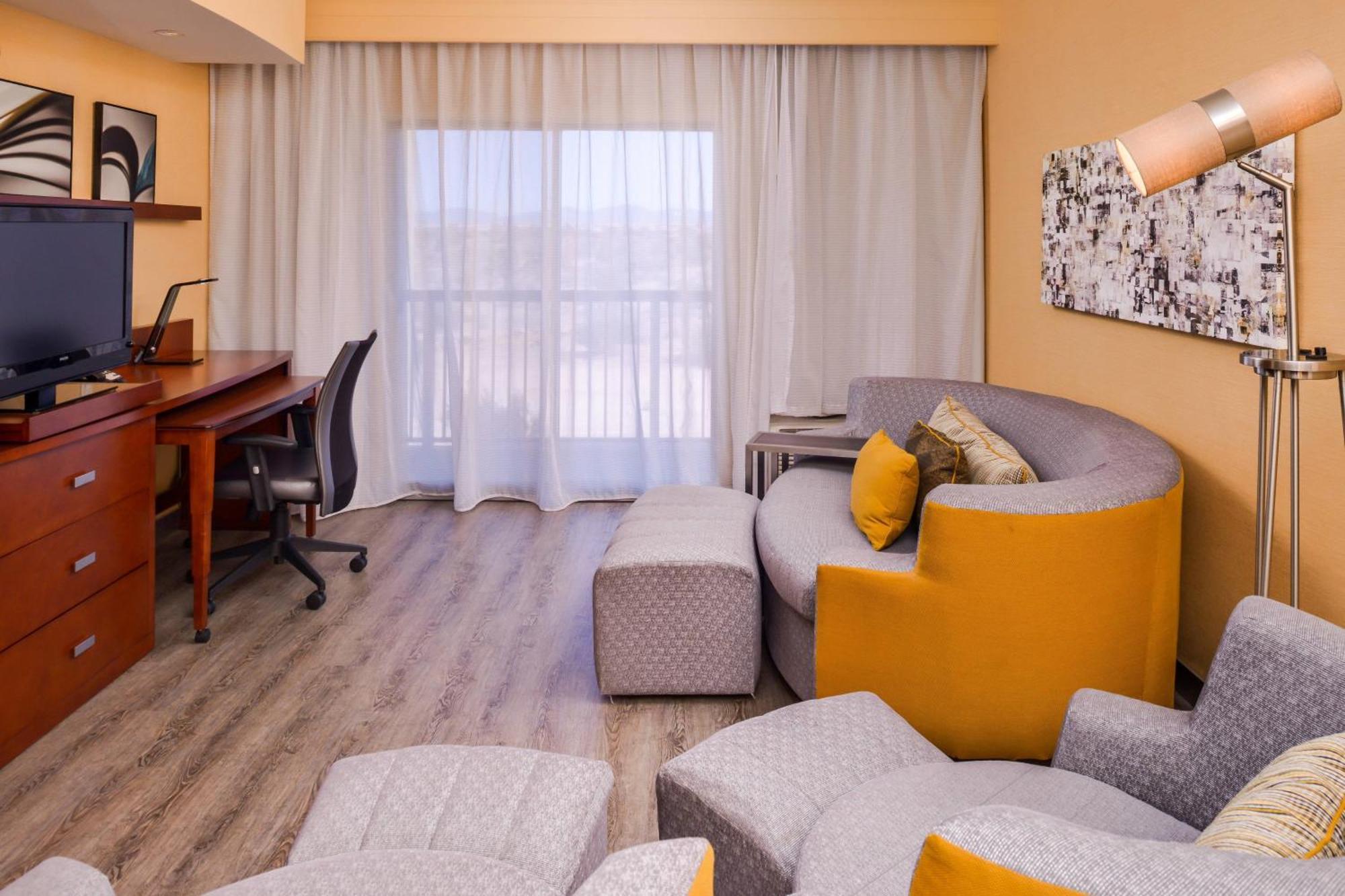 Courtyard By Marriott Victorville Hesperia Esterno foto