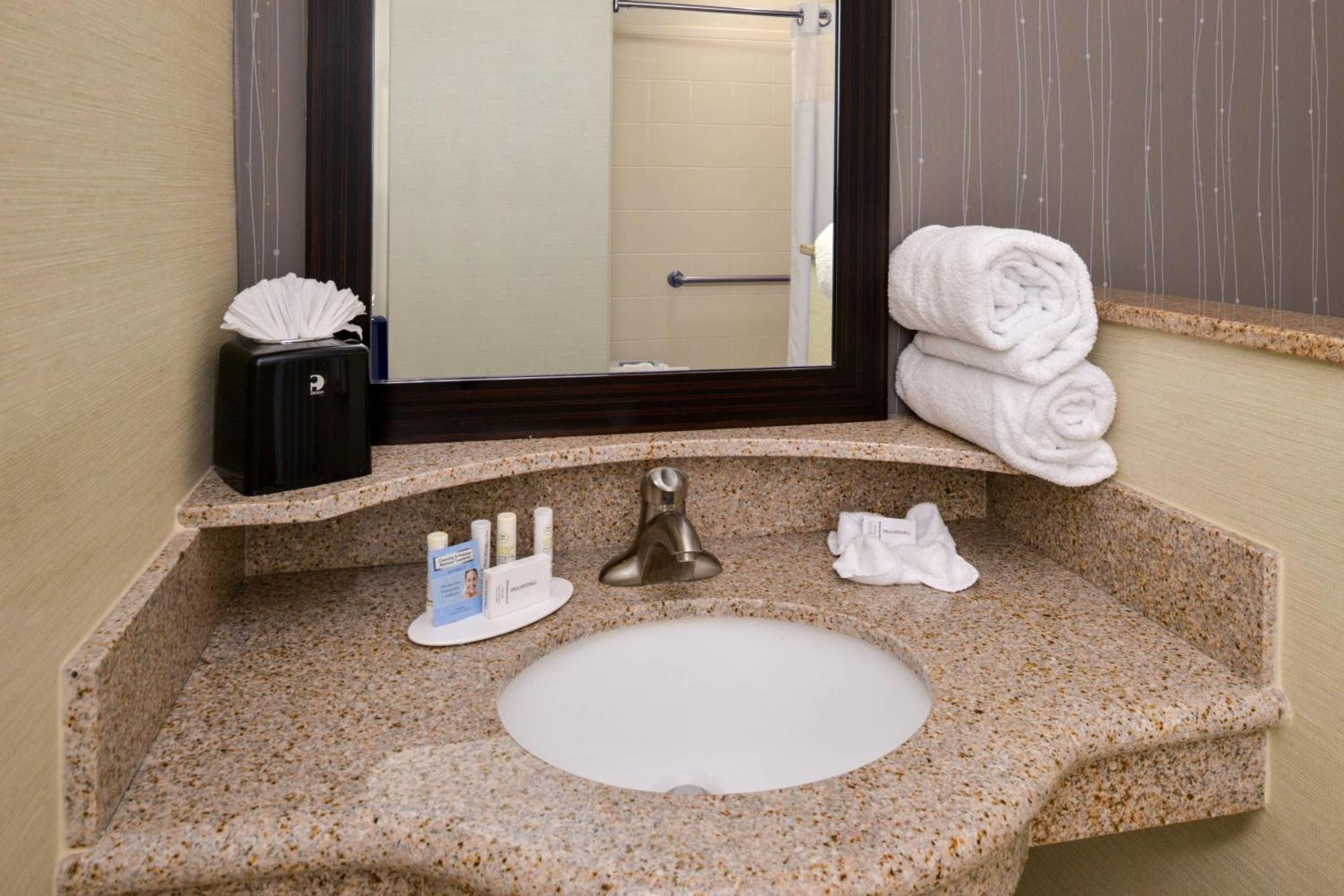 Courtyard By Marriott Victorville Hesperia Esterno foto