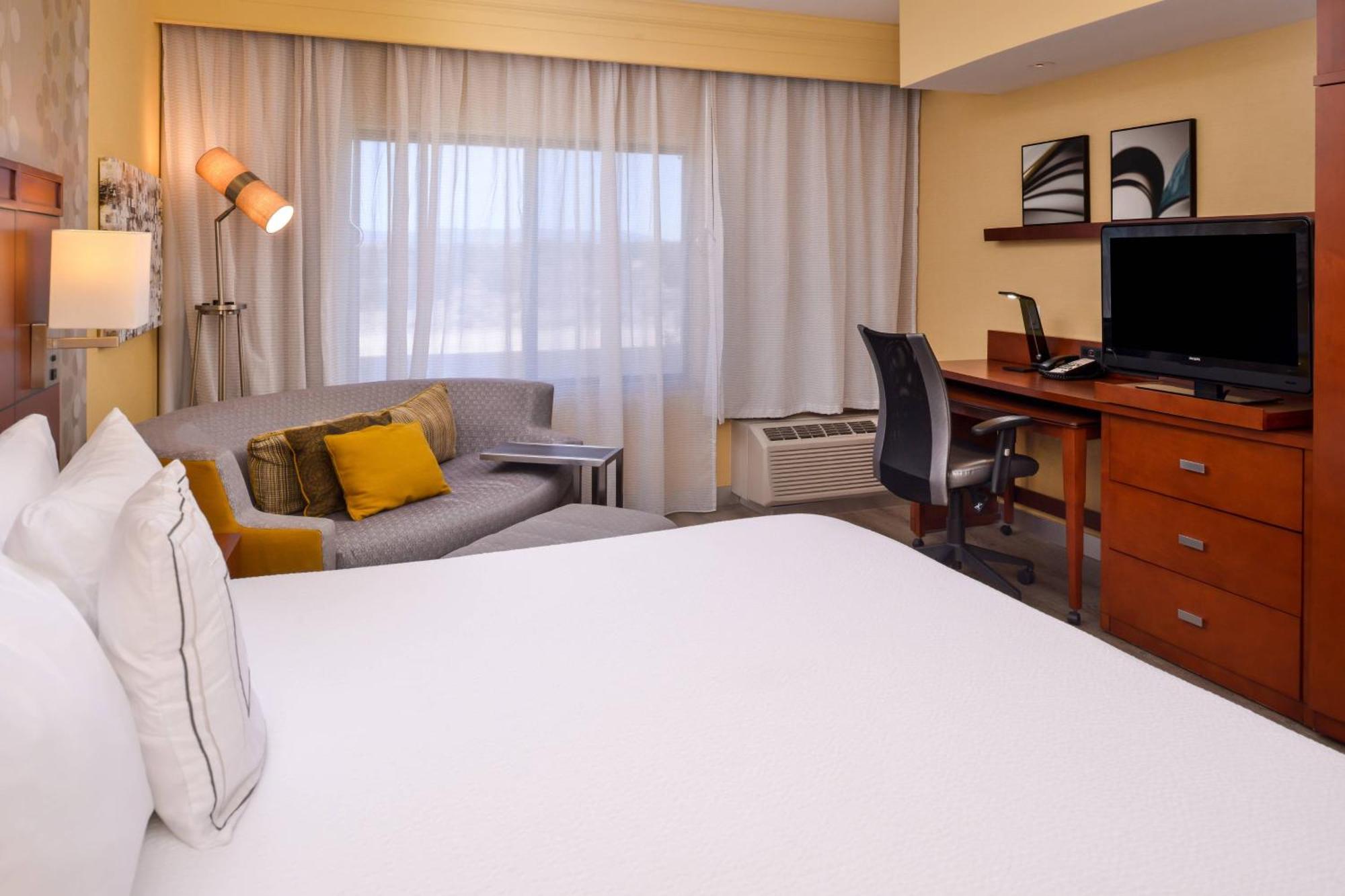Courtyard By Marriott Victorville Hesperia Esterno foto
